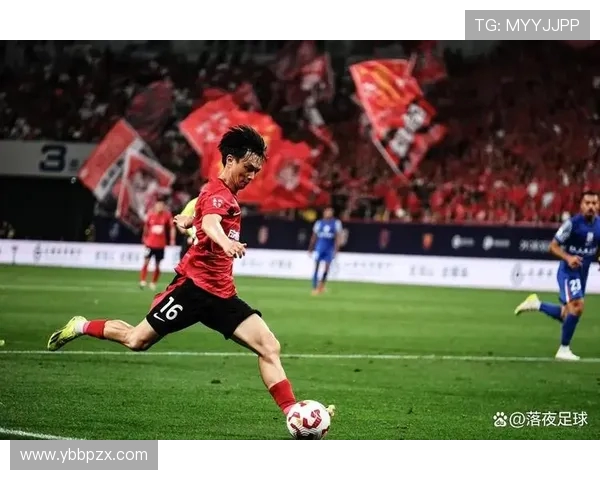 杨明洋感谢罗慕洛助攻并致谢南通球迷长期支持激励前行